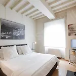 Caseospitali - Maison Dolcevita Elegante Bilocale A Due Passi Dall'arno フィレンツェ