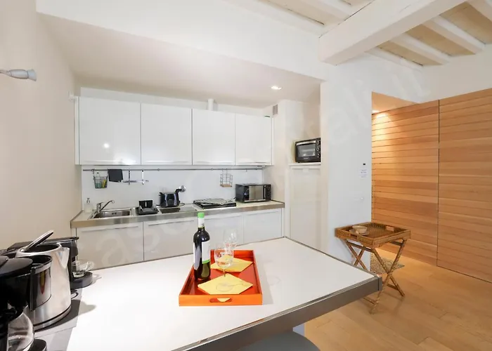 Caseospitali - Maison Dolcevita Elegante Bilocale A Due Passi Dall'arno
